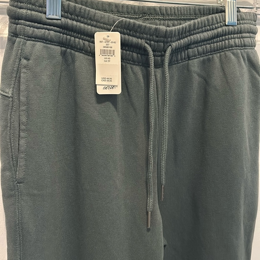 Aerie Army Green sweatpants NWT